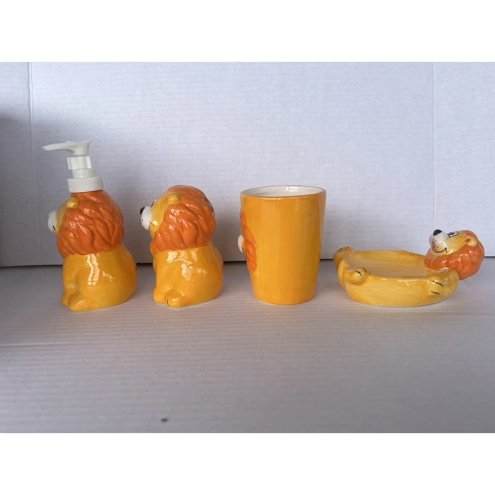 New 4 Piece Ceramic Kids lion Zoo‎ Animal Bathroom Set Soap Toothbrush Cup